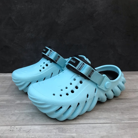 Crocs Echo Clog - Picture 9 of 14